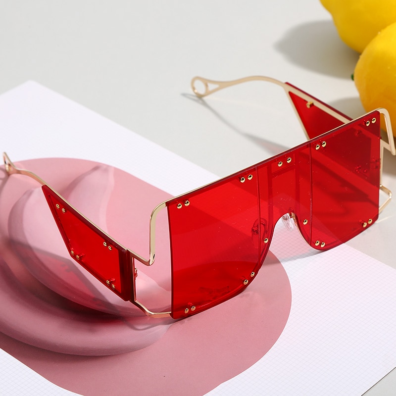 Oversized Square Shaped Women's Sunglasses Oversized Square Shaped Women's Sunglasses